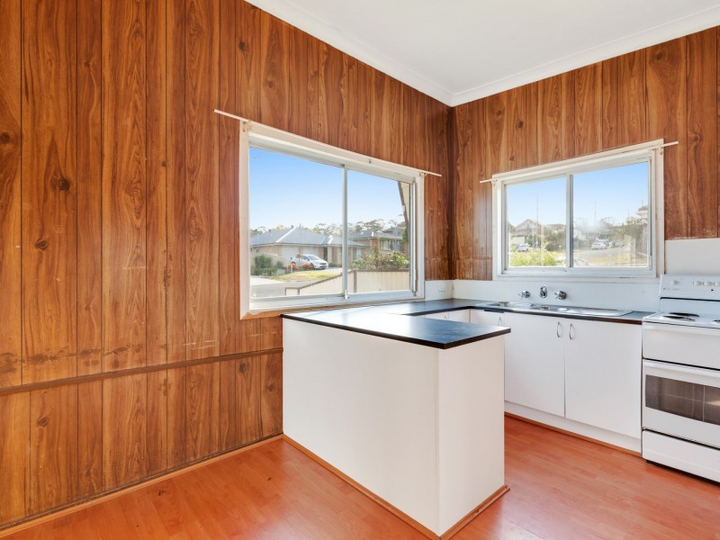 43 Georgina Avenue, Gorokan NSW 2263