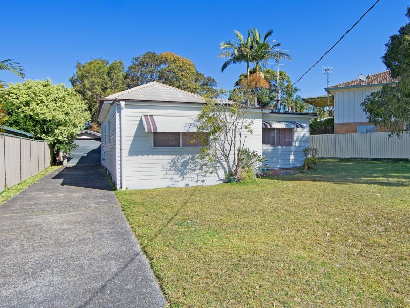 11 Alice Parade, Toukley NSW 2263
