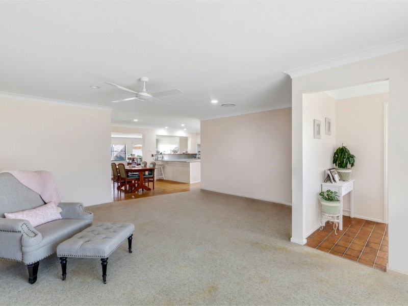 11 Karangal Crescent, Buff Point NSW 2262