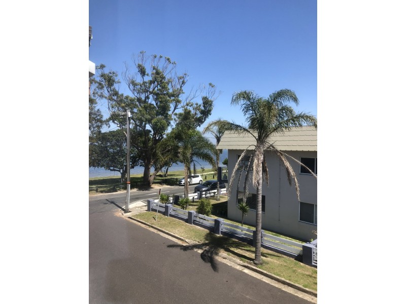 1/16 Beach Parade, Canton Beach NSW 2263