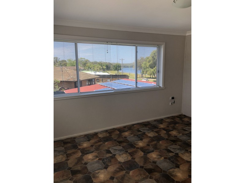 1/16 Beach Parade, Canton Beach NSW 2263