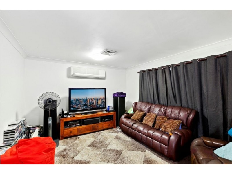 13 Pacific Highway, Lake Haven NSW 2263