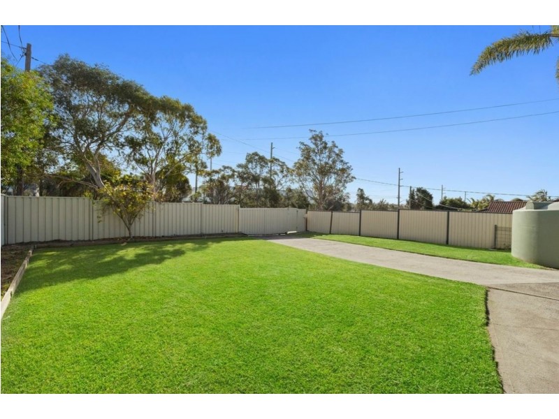 13 Pacific Highway, Lake Haven NSW 2263