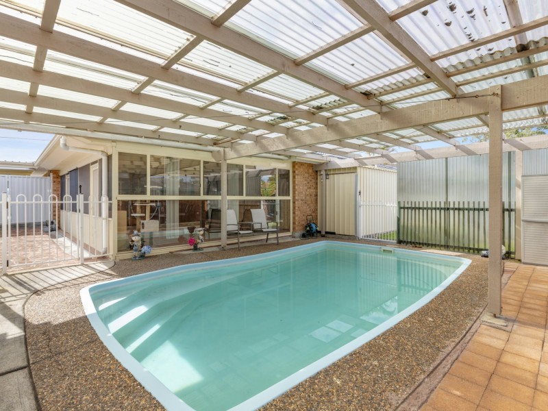 6 Dalton Avenue, Kanwal NSW 2259