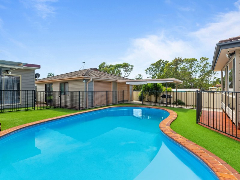 23 Suncrest Parade, Gorokan NSW 2263