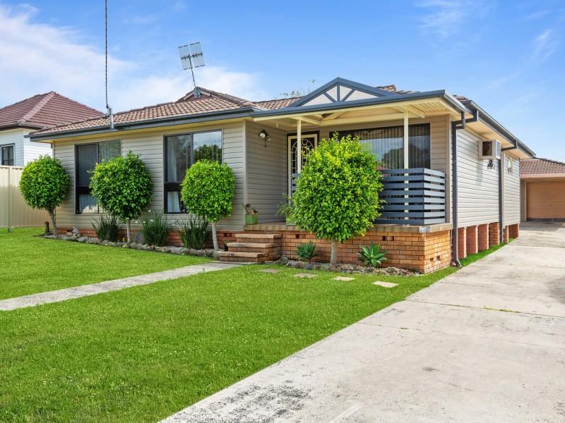 23 Suncrest Parade, Gorokan NSW 2263
