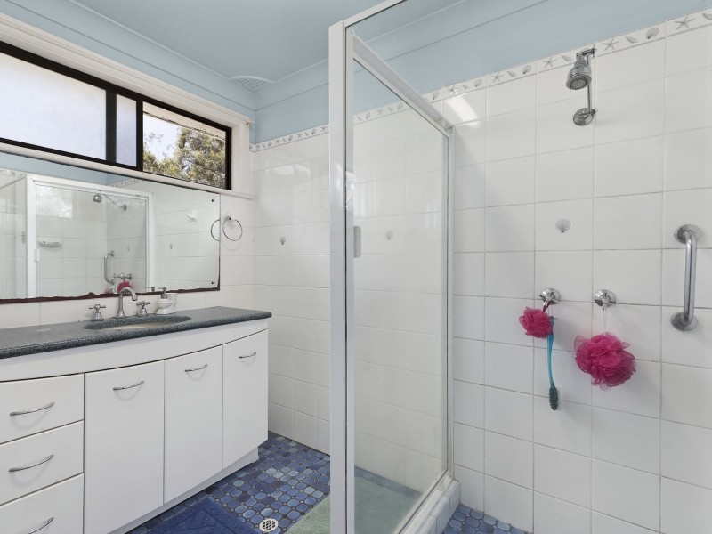 37 Durham Road, Gorokan NSW 2263