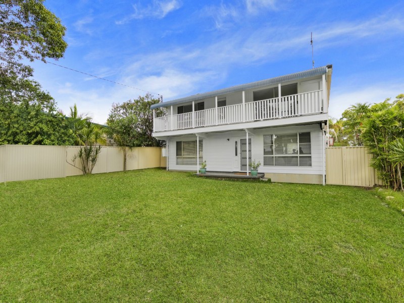 24 Moala Parade, Charmhaven NSW 2263
