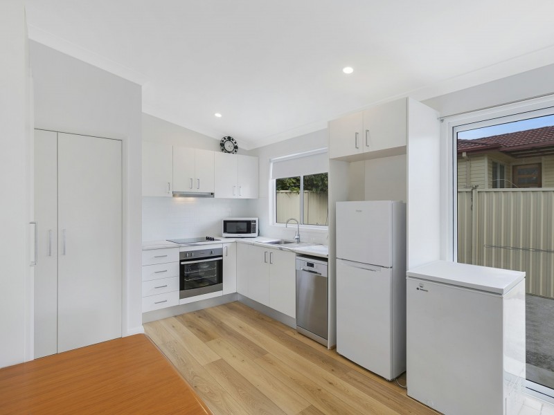 24 Moala Parade, Charmhaven NSW 2263