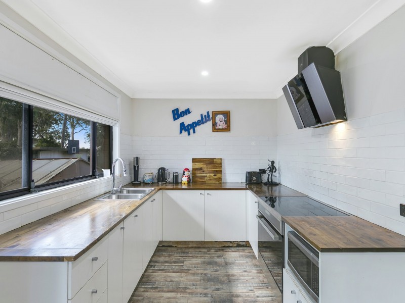 3 Wondaboyne Avenue, Charmhaven NSW 2263