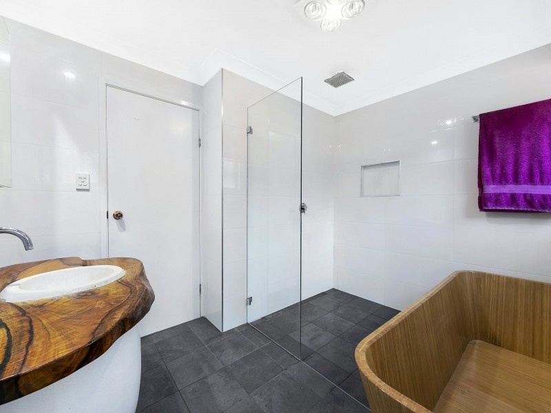 3 Wondaboyne Avenue, Charmhaven NSW 2263