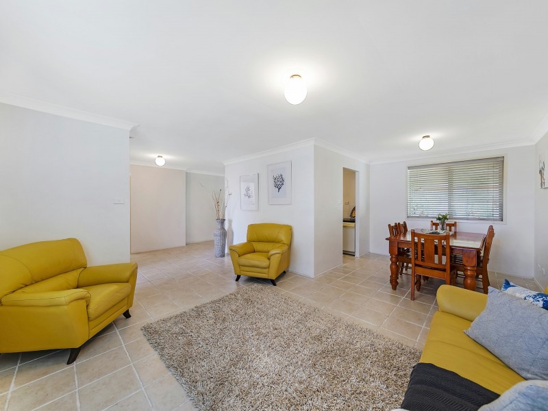 18 Pinehurst Way, Blue Haven NSW 2262