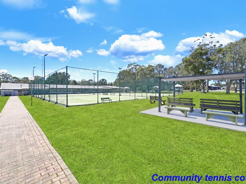 86/25 Mulloway Road, Chain Valley Bay NSW 2259
