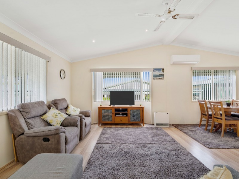 124/25 Mulloway Drive, Chain Valley Bay NSW 2259