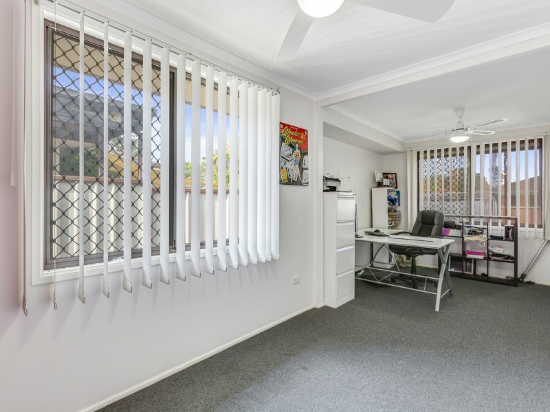 6 Dalton Avenue, Kanwal NSW 2259