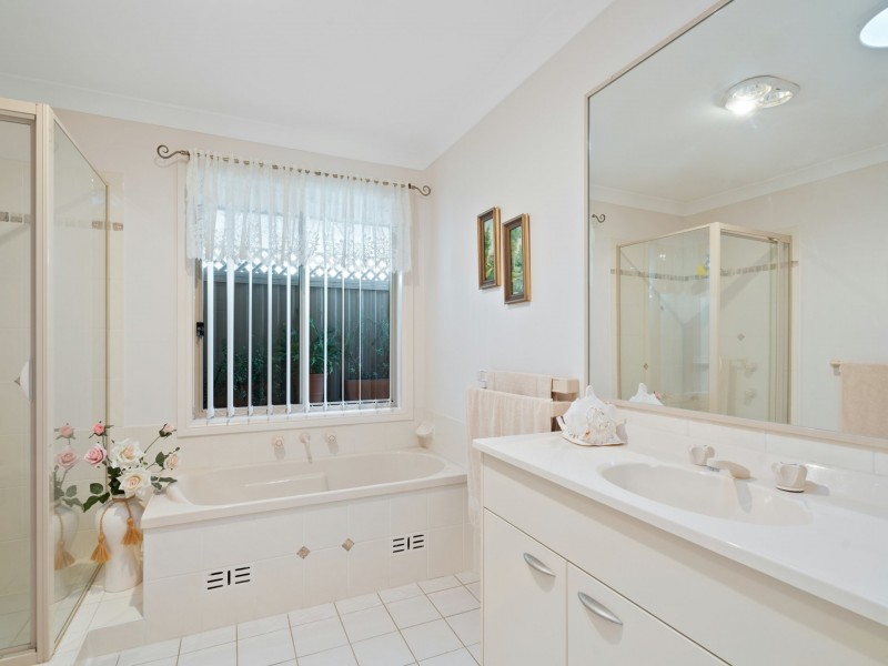 34 Tradewinds Avenue, Summerland Point NSW 2259