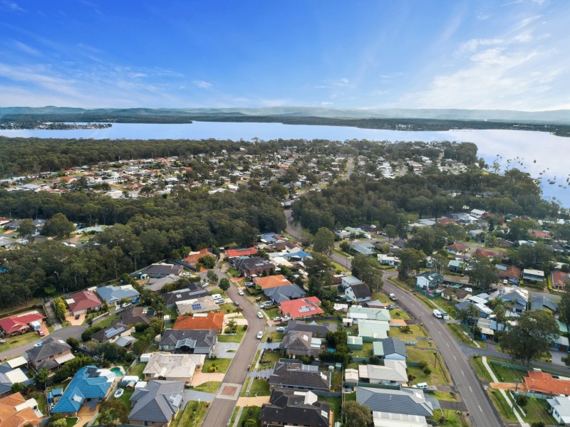 34 Tradewinds Avenue, Summerland Point NSW 2259