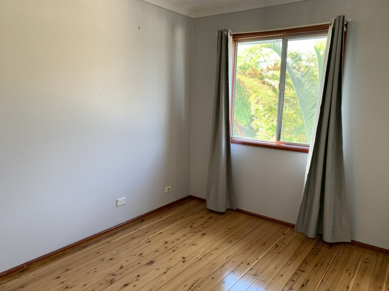 24 Fourth Avenue, Toukley NSW 2263