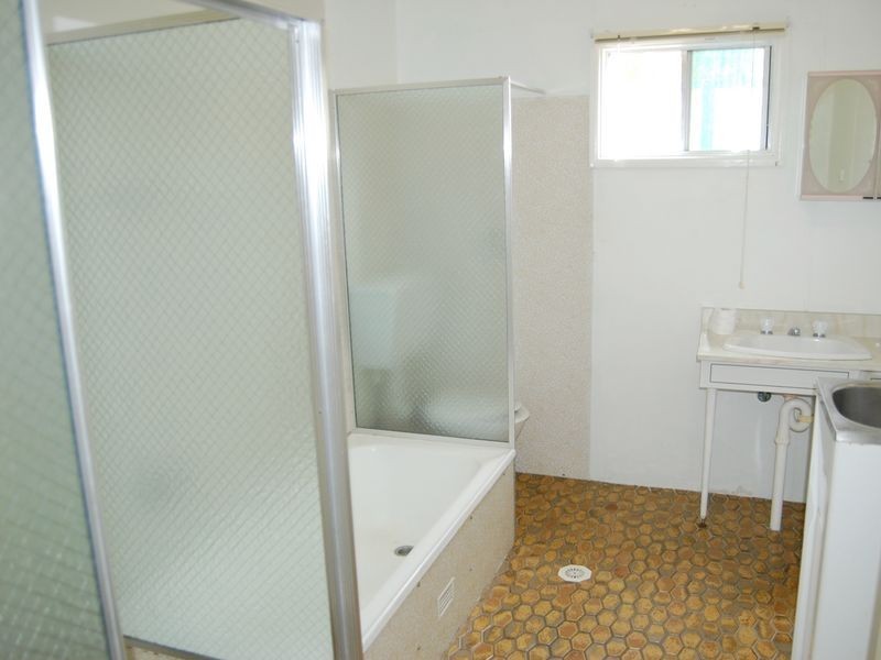 34 Dalnott Road, Gorokan NSW 2263