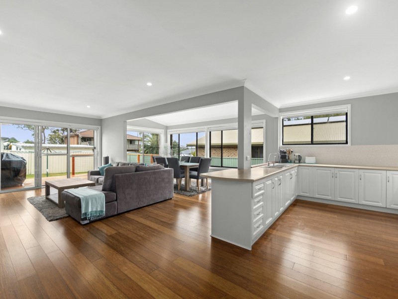 9 Essex Street, Gorokan NSW 2263