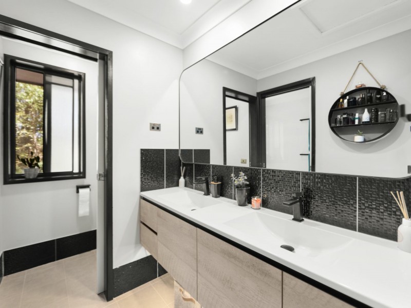 9 Tennyson Place, Watanobbi NSW 2259