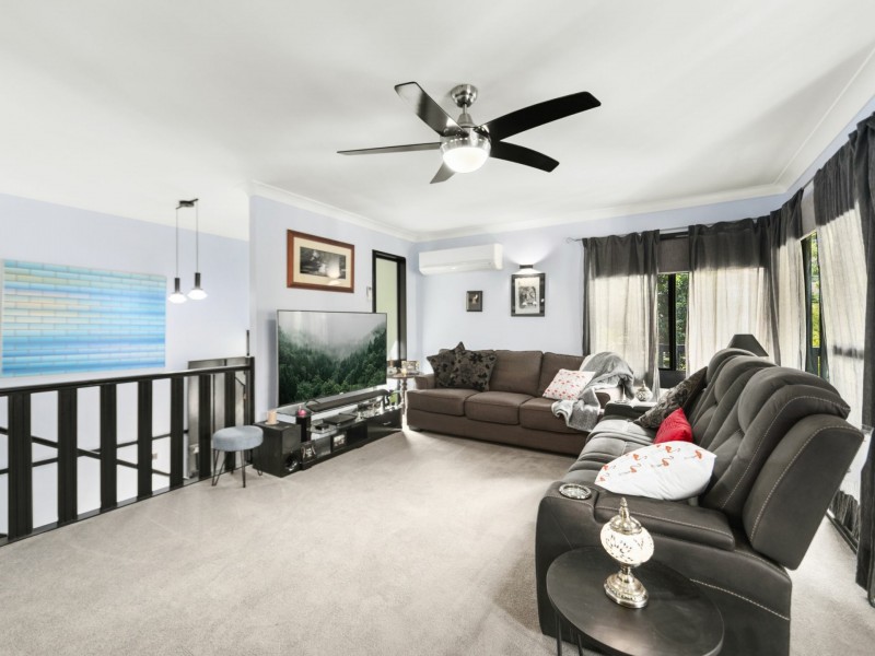9 Tennyson Place, Watanobbi NSW 2259