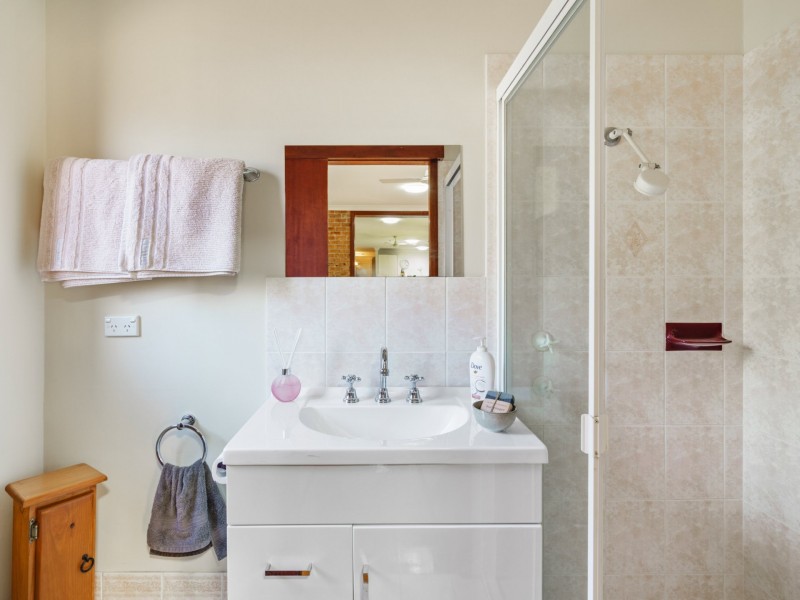 183 Buff Point Avenue, Buff Point NSW 2262