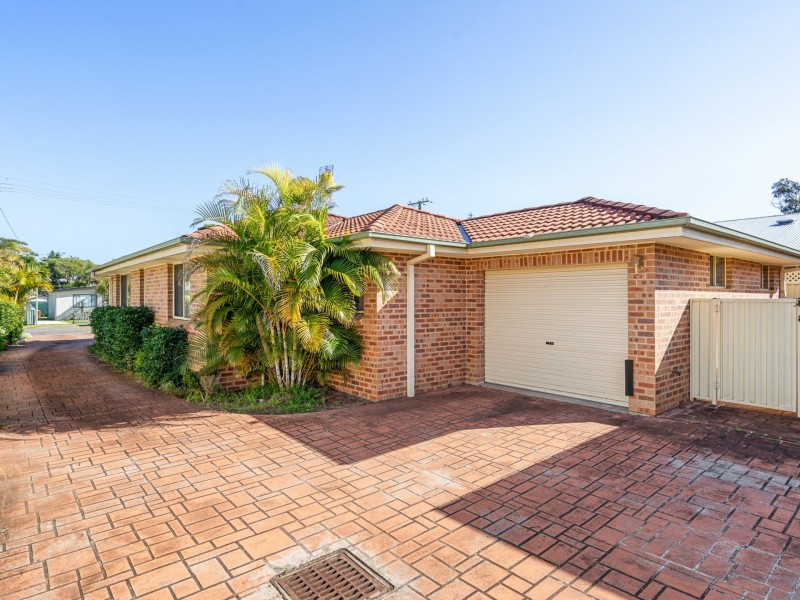 1 Hibbard Street, Canton Beach NSW 2263