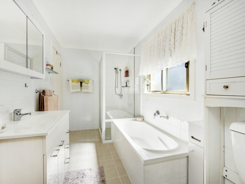 2 Conradi Close, Lake Munmorah NSW 2259