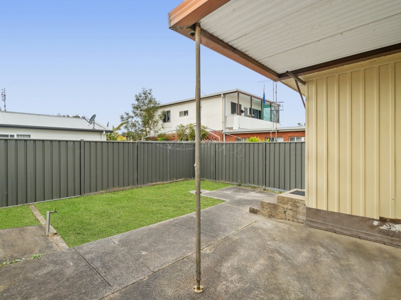 9 Holmes Avenue, Toukley NSW 2263