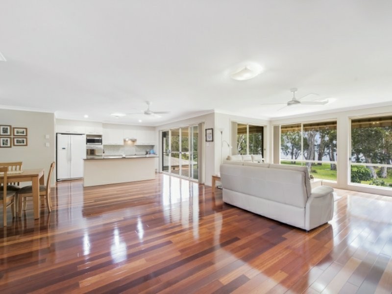 46 Leonard Avenue, Toukley NSW 2263