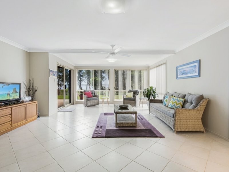 46 Leonard Avenue, Toukley NSW 2263