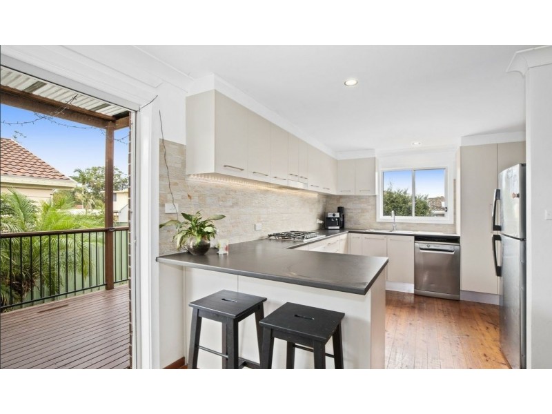 13 Rosemount Avenue, Lake Munmorah NSW 2259