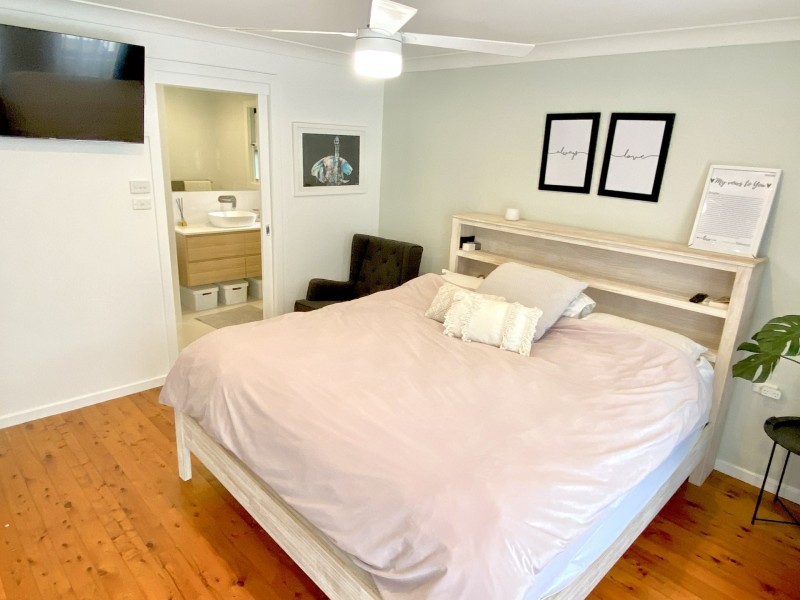 13 Rosemount Avenue, Lake Munmorah NSW 2259