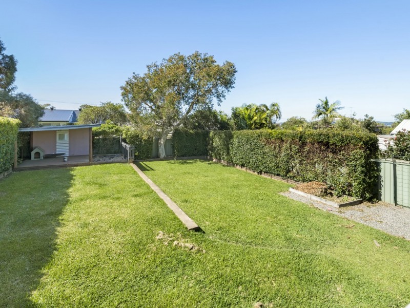61 Georgina Avenue, Gorokan NSW 2263