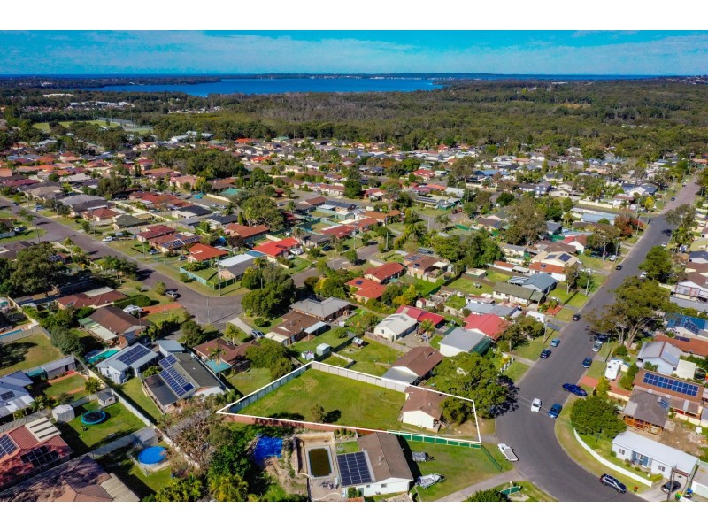 69 Kawana Avenue, Blue Haven NSW 2262