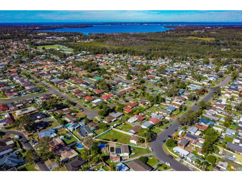 69 Kawana Avenue, Blue Haven NSW 2262