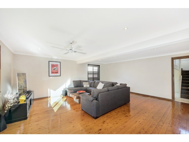 27 Sixth Avenue, Toukley NSW 2263