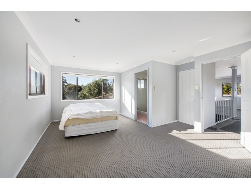 27 Sixth Avenue, Toukley NSW 2263