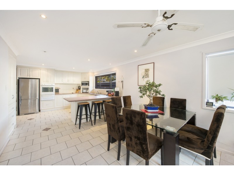 27 Sixth Avenue, Toukley NSW 2263