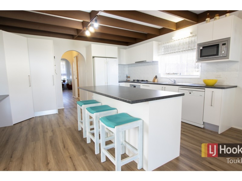 72 Leonard Avenue, Toukley NSW 2263