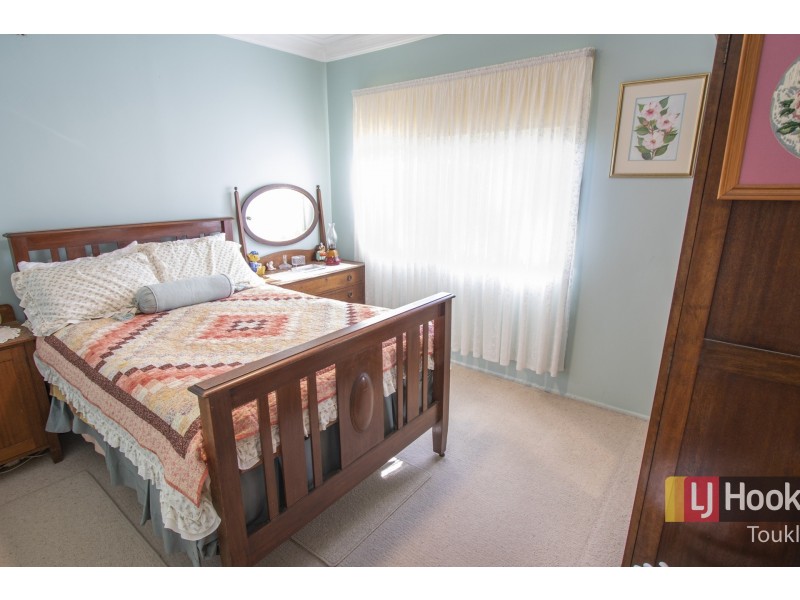 72 Leonard Avenue, Toukley NSW 2263