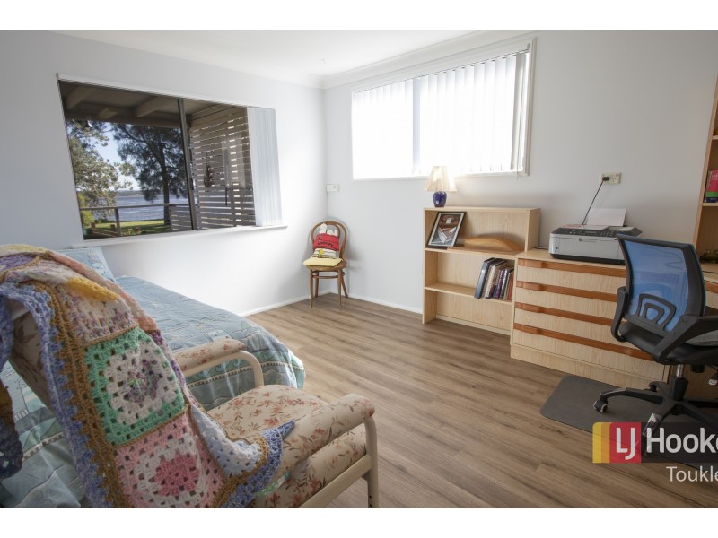 72 Leonard Avenue, Toukley NSW 2263