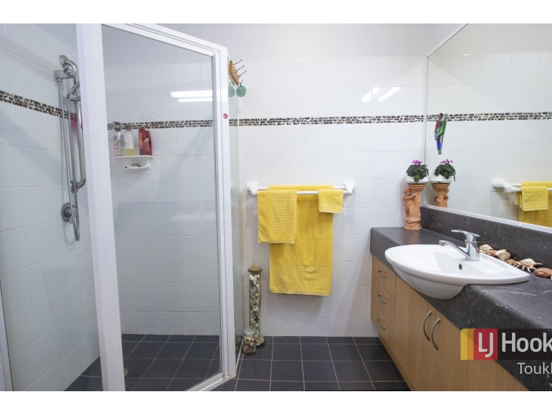 72 Leonard Avenue, Toukley NSW 2263