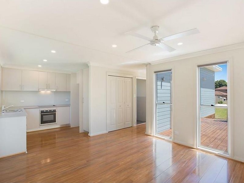 11A Holmes Avenue, Toukley NSW 2263