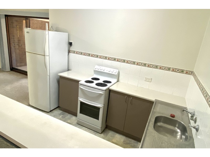 2/10 Moss Avenue, Toukley NSW 2263