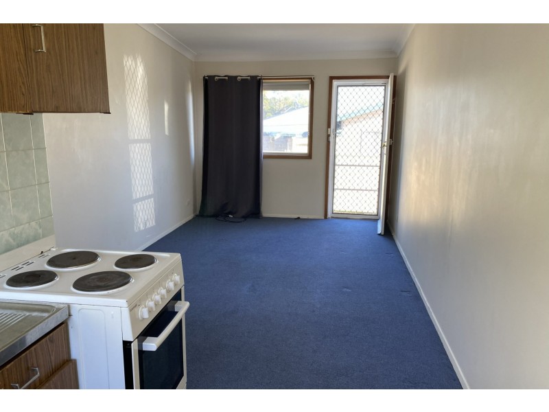 2/5 Third Avenue, Toukley NSW 2263