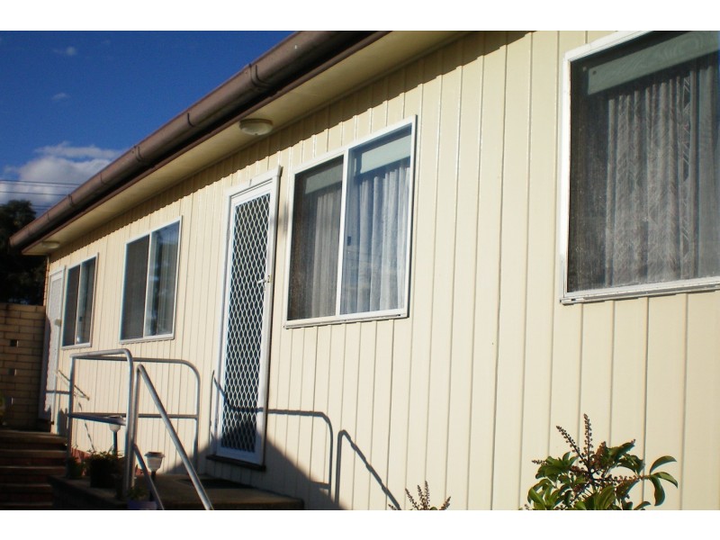 2/5 Third Avenue, Toukley NSW 2263