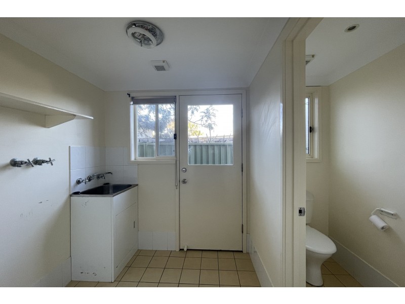 3/2 Jasmine Close, Canton Beach NSW 2263