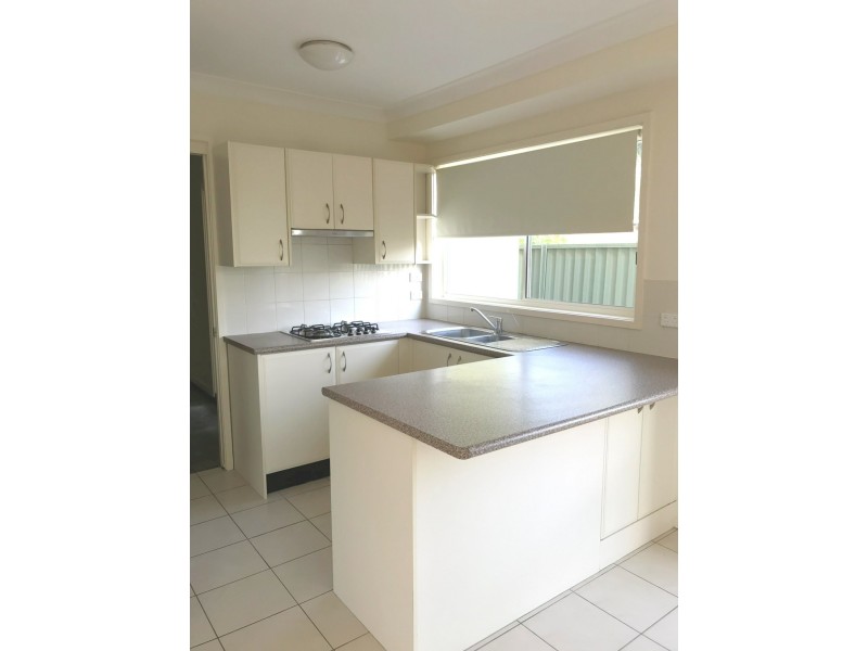 3/2 Jasmine Close, Canton Beach NSW 2263